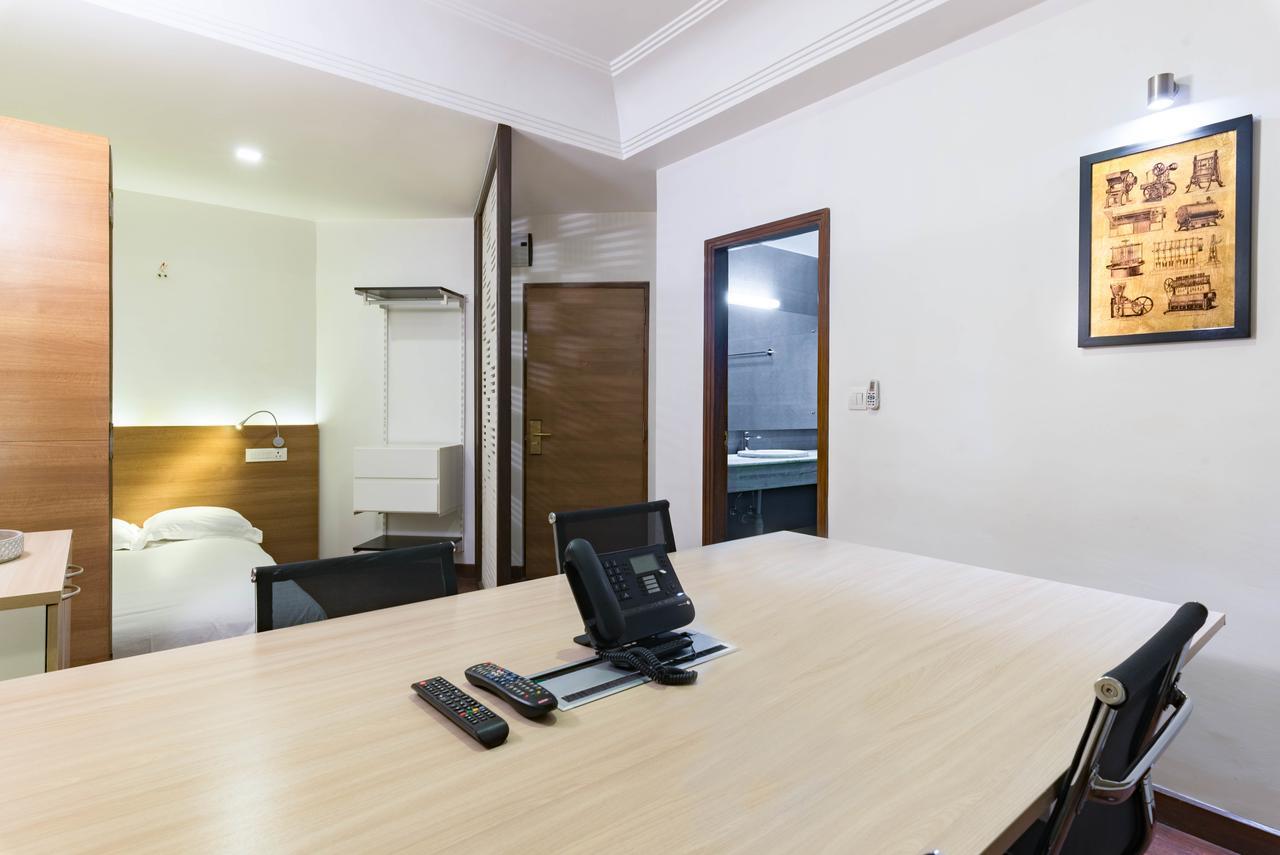 Marcopolo Business Hotel Kathmandu Bagian luar foto