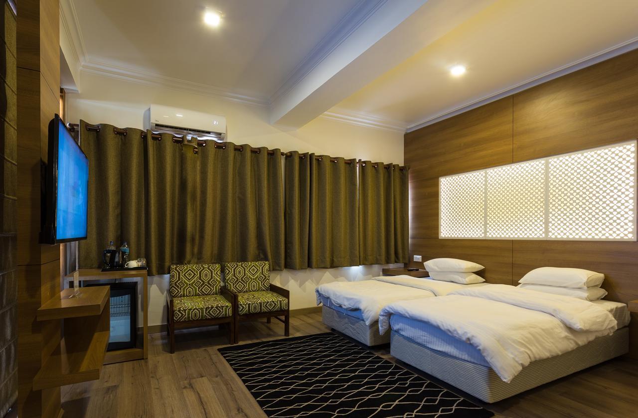 Marcopolo Business Hotel Kathmandu Bagian luar foto