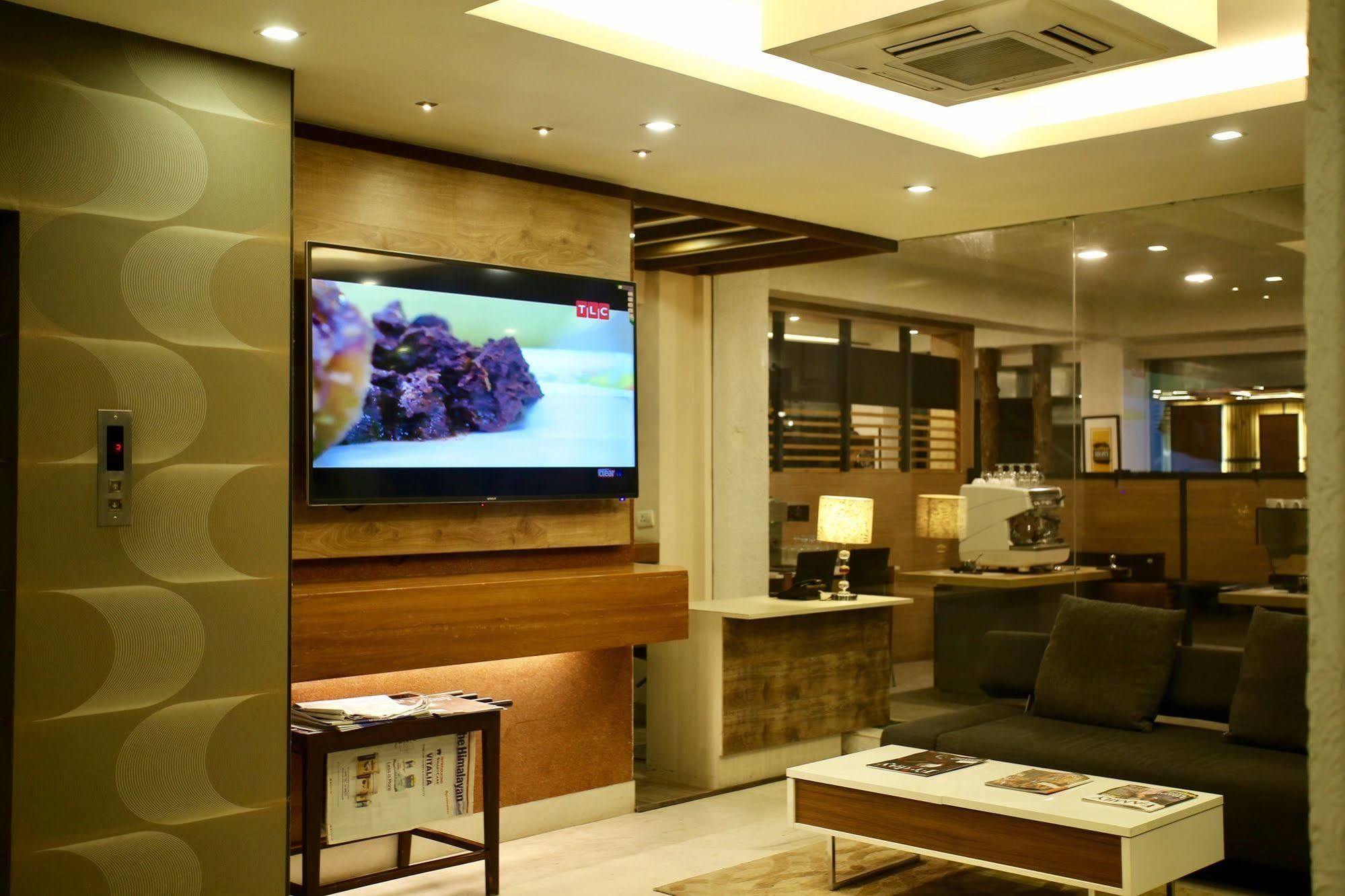 Marcopolo Business Hotel Kathmandu Bagian luar foto