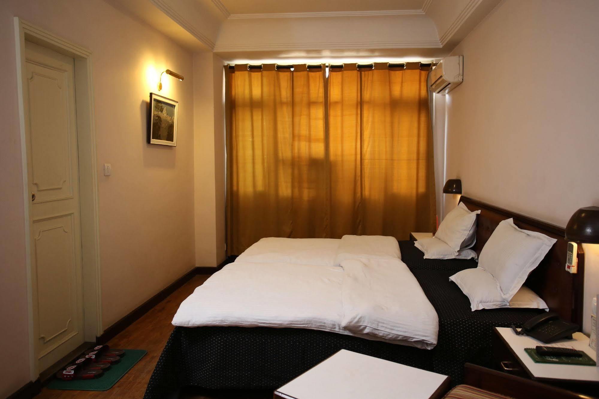 Marcopolo Business Hotel Kathmandu Bagian luar foto