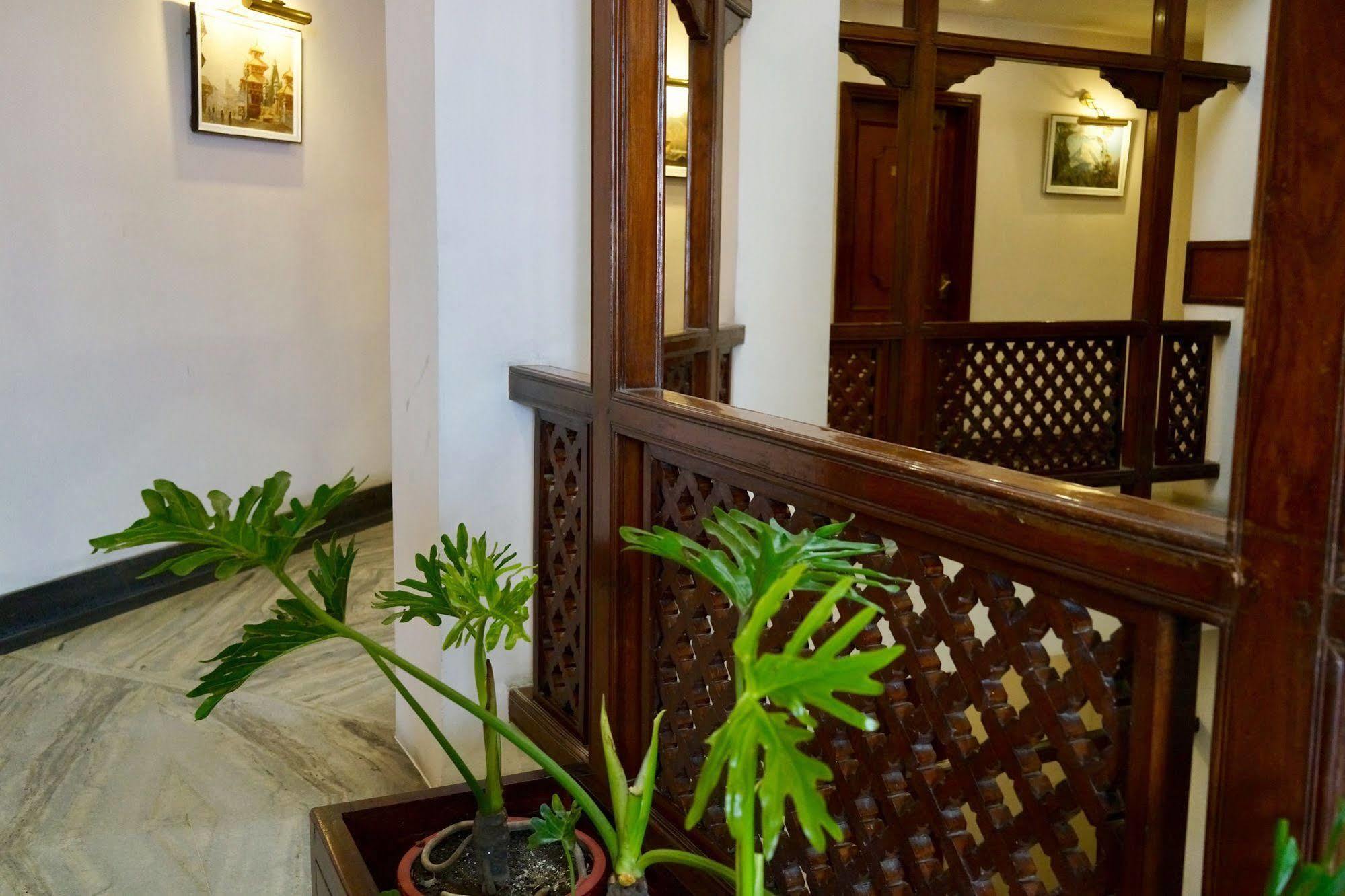 Marcopolo Business Hotel Kathmandu Bagian luar foto
